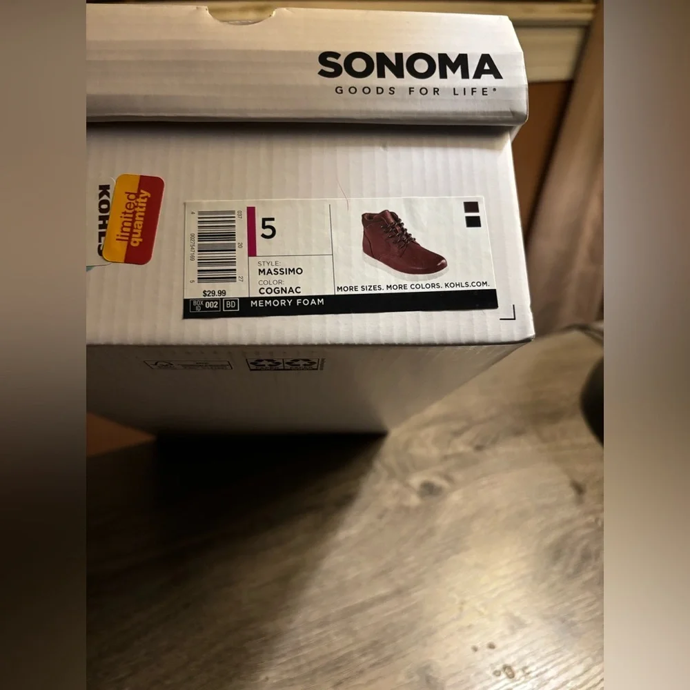 Sonoma Goods For Life® Massimo Kids' Boots. Size 5 NWT